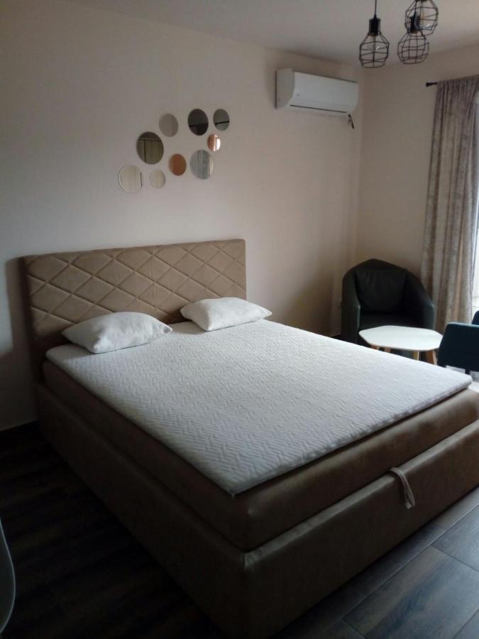 Apartment Petra Tivat Extérieur photo
